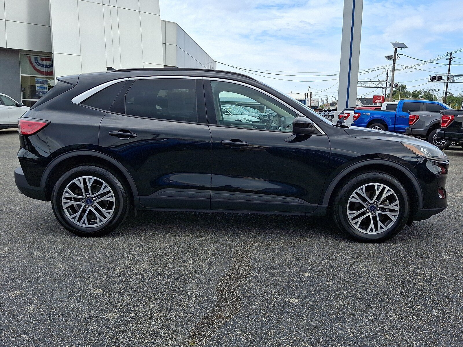 Certified 2020 Ford Escape SEL AWD/4WD image 5