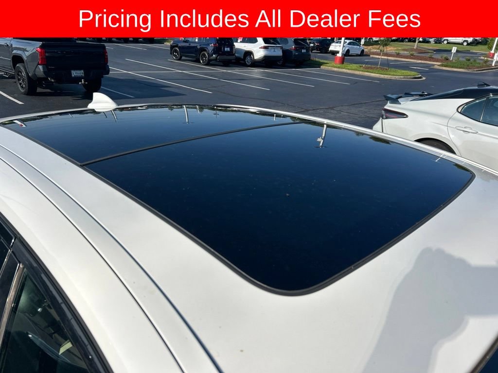 Used 2016 BMW 750i xDrive AWD/4WD image 3