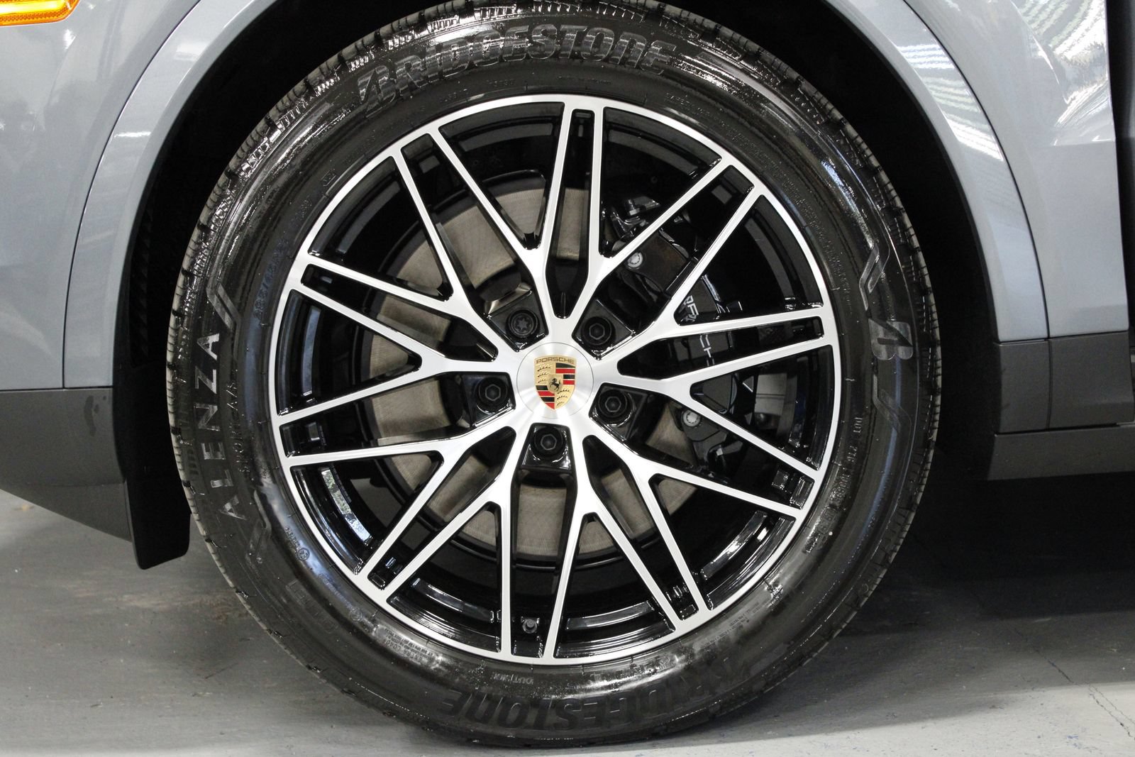 New 2026 Porsche Cayenne Coupe AWD/4WD image 11