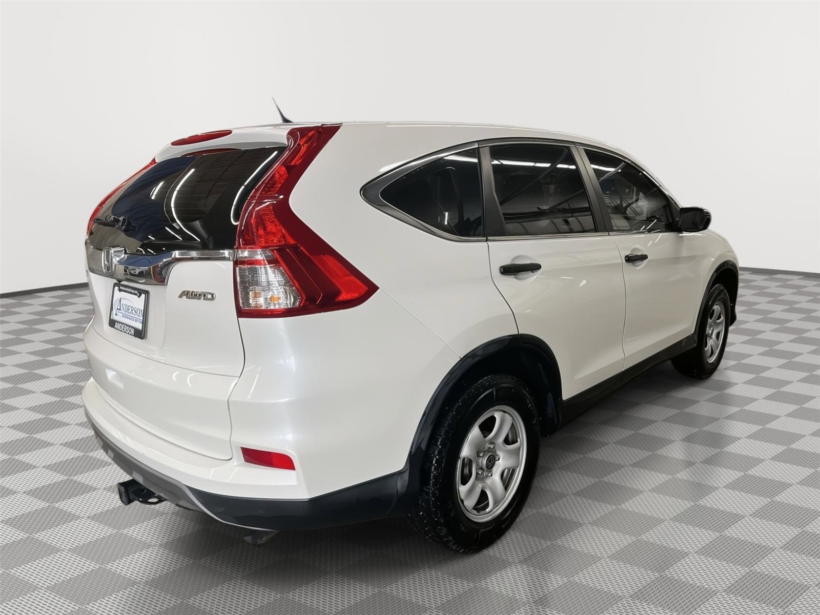Used 2015 Honda CR-V LX image 5