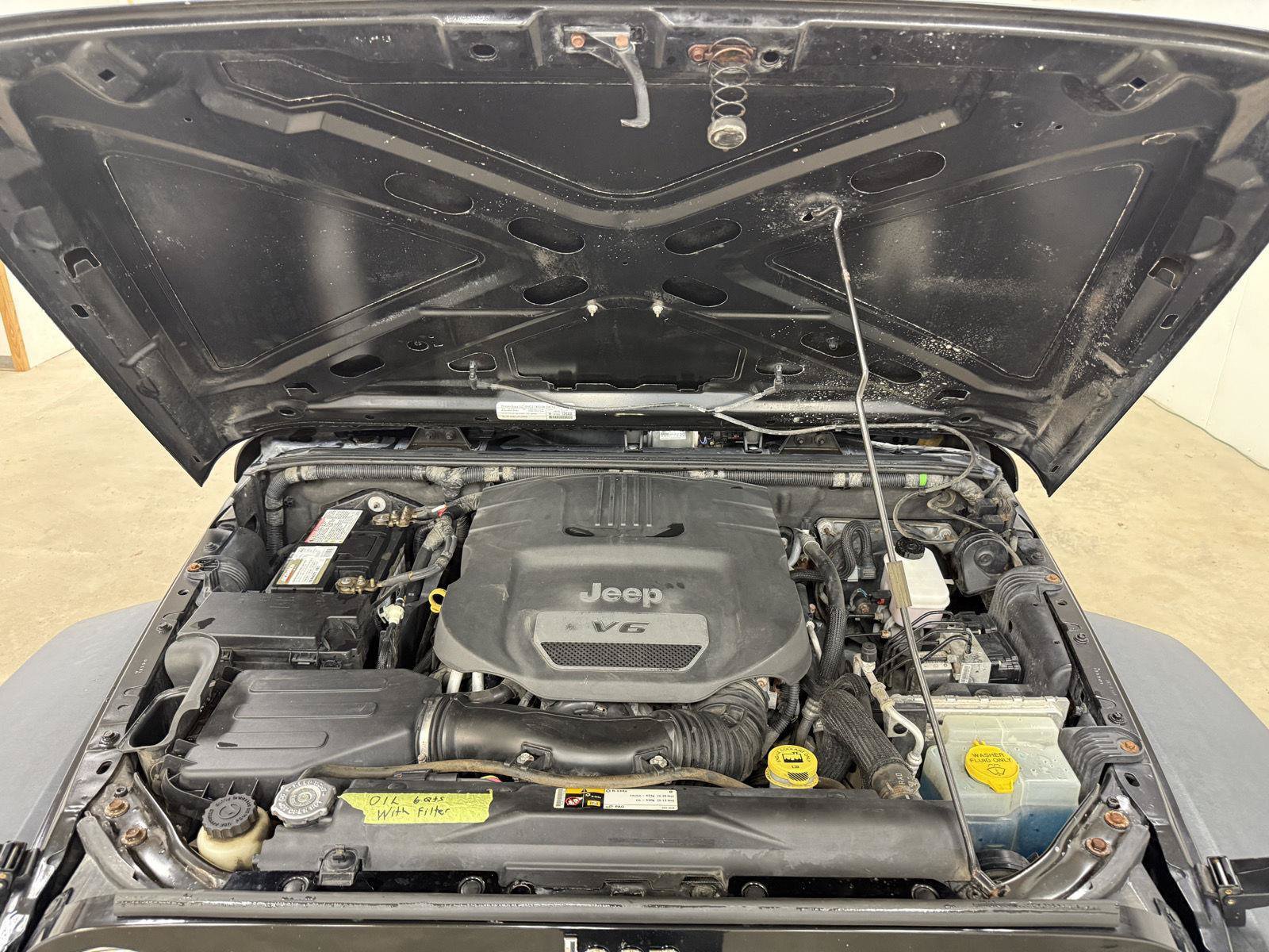 Used 2015 Jeep Wrangler Sport AWD/4WD image 28