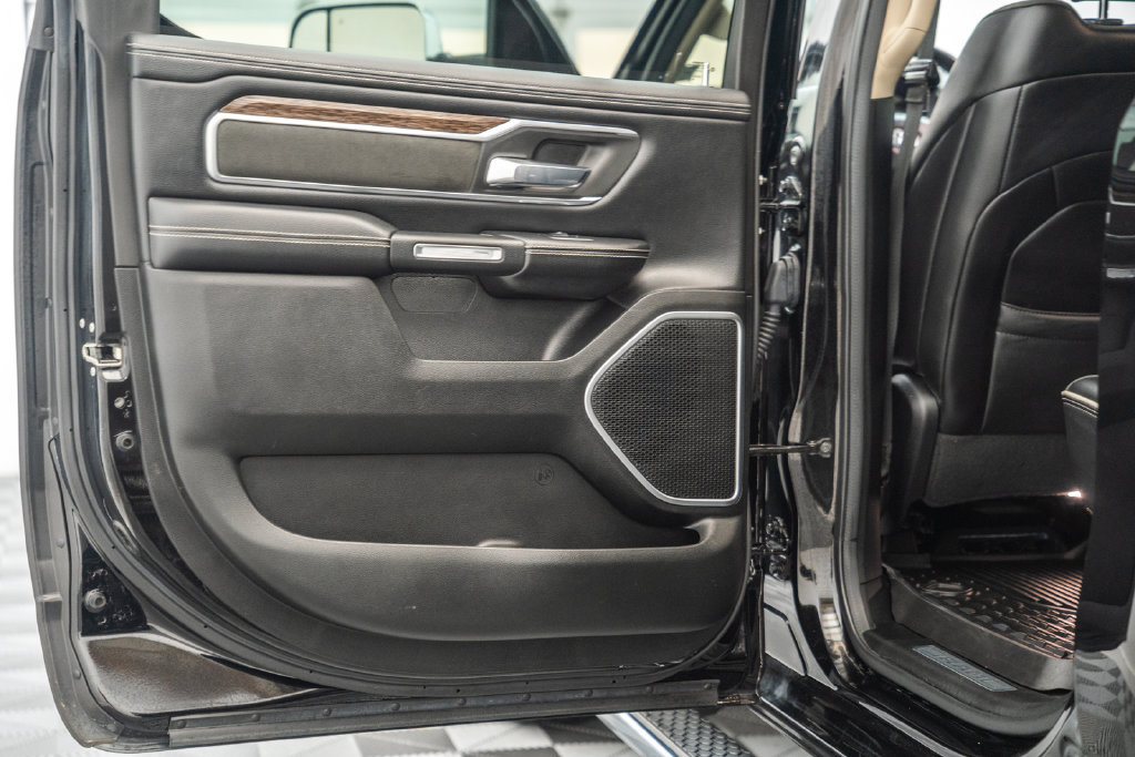 Used 2020 RAM 1500 Laramie AWD/4WD image 45
