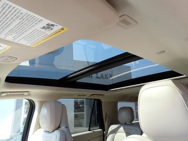 Used 2019 Lincoln Navigator Reserve image 21