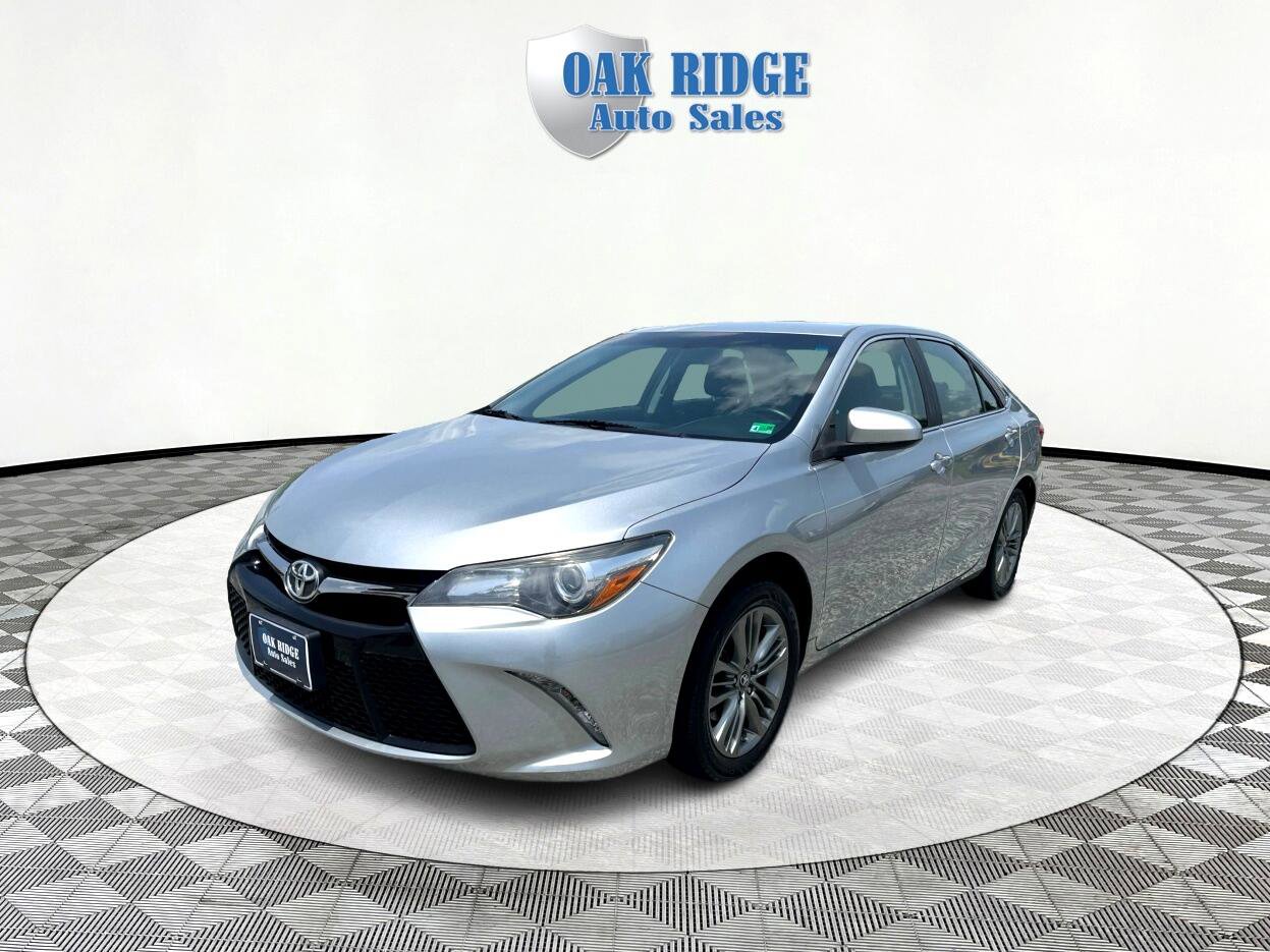 Used 2017 Toyota Camry SE video 1