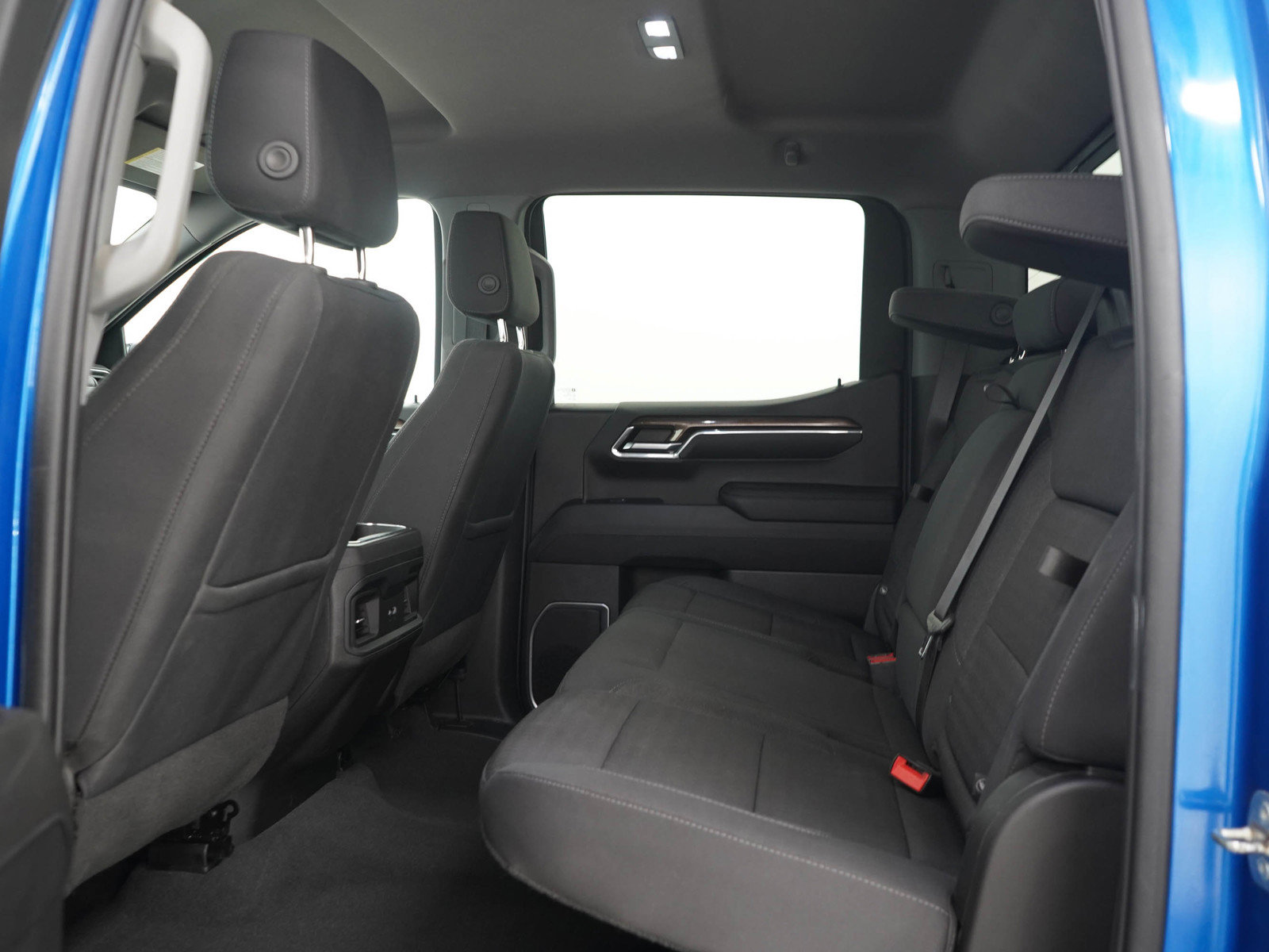 Used 2023 Chevrolet Silverado 1500 RST AWD/4WD image 15