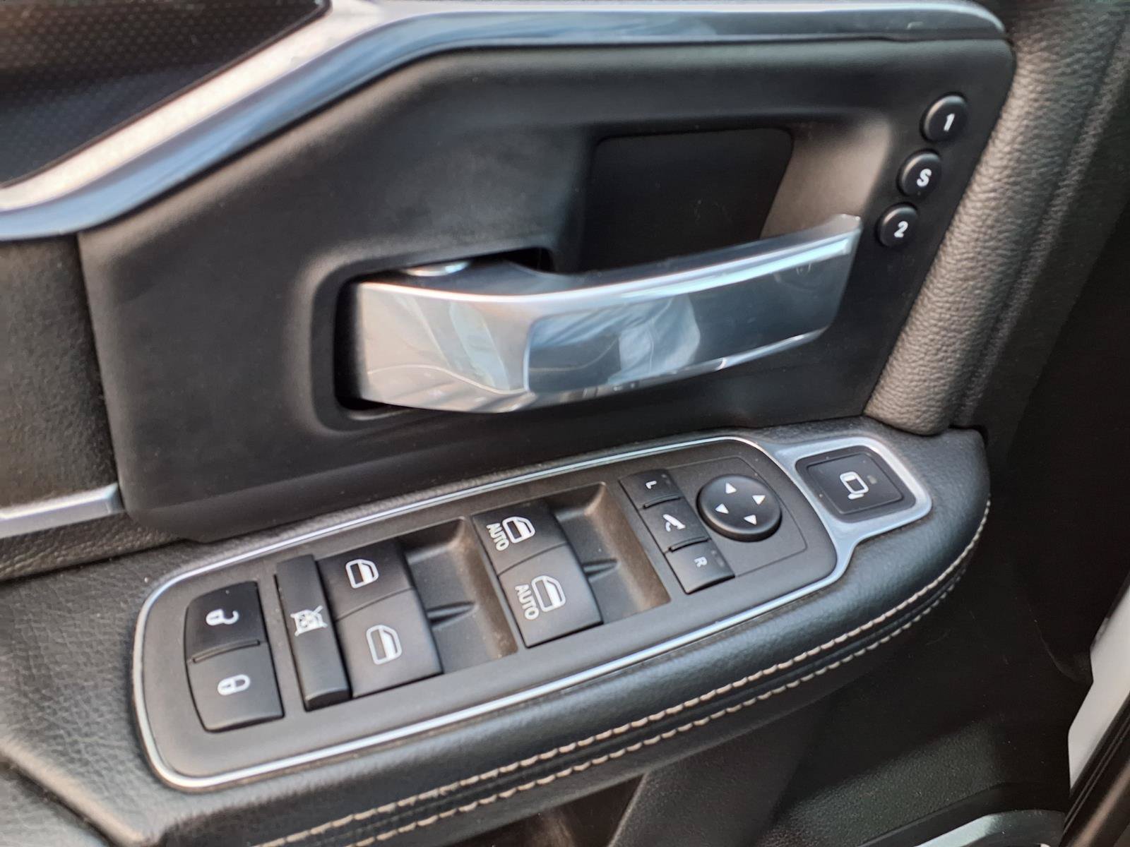 Used 2022 RAM 3500 Laramie AWD/4WD image 24