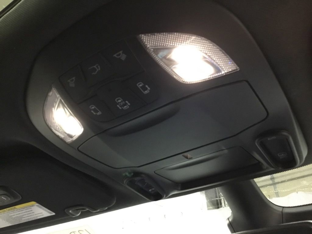 New 2026 Chrysler Pacifica Limited image 36