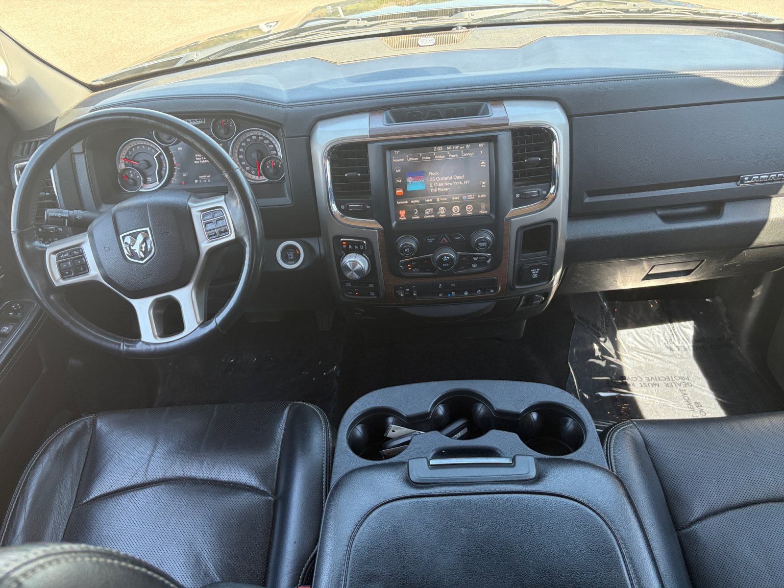 Used 2014 RAM 1500 Laramie w/ Convenience Group AWD/4WD image 18