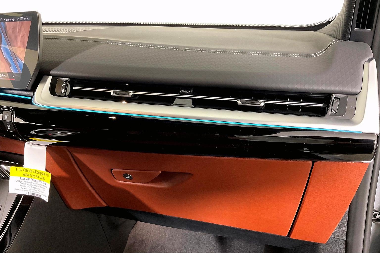 New 2026 BMW X2 xDrive28i AWD/4WD image 18