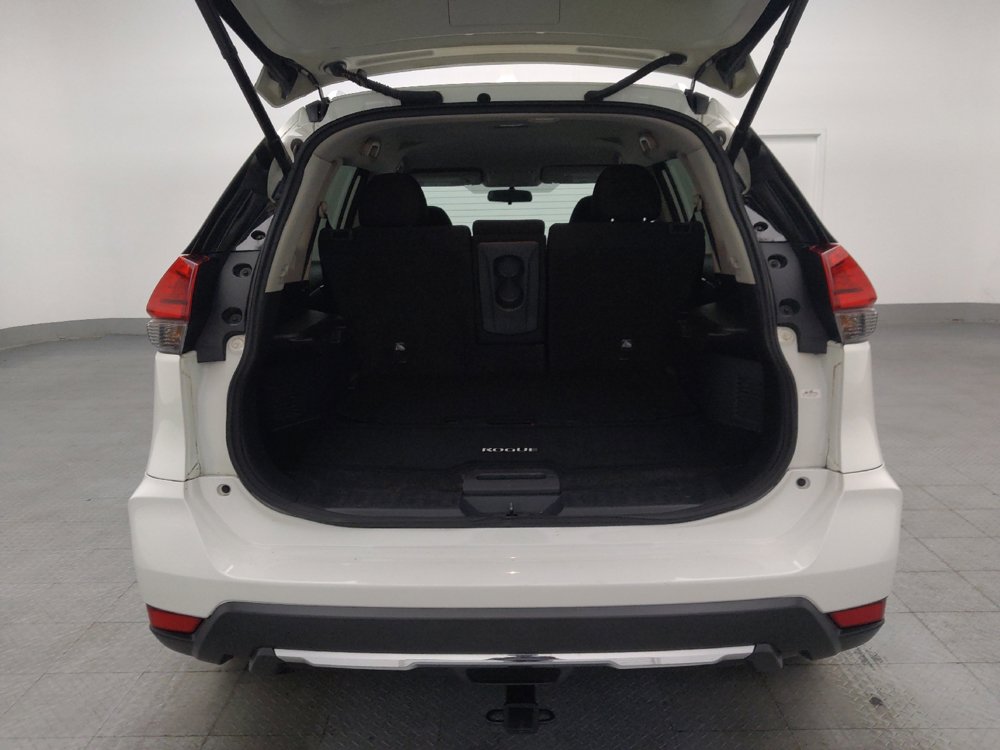 Used 2017 Nissan Rogue SV w/ SV Premium Package FWD image 29
