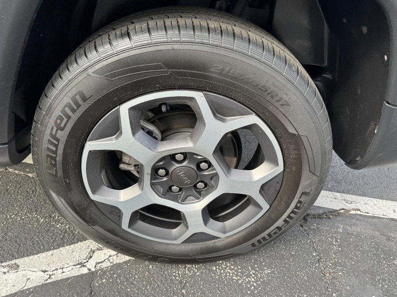 Used 2022 Jeep Compass Trailhawk w/ Trailhawk Elite Group image 7