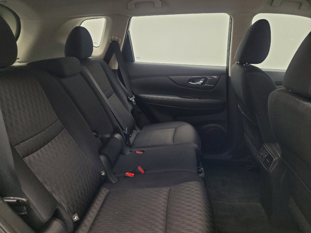 Used 2018 Nissan Rogue S AWD/4WD image 19