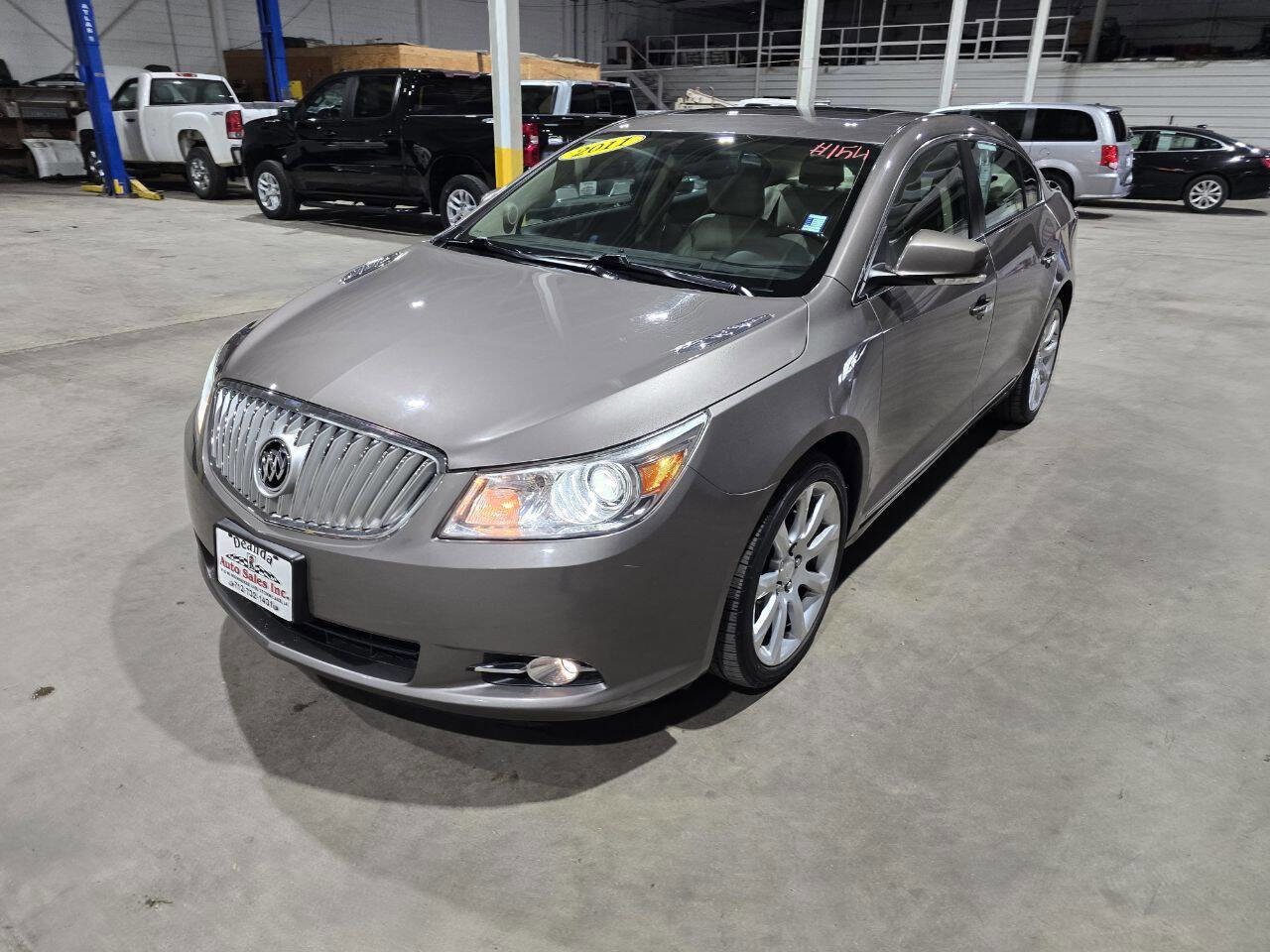 Used 2011 Buick LaCrosse CXS w/ Driver Confidence Package FWD image 3