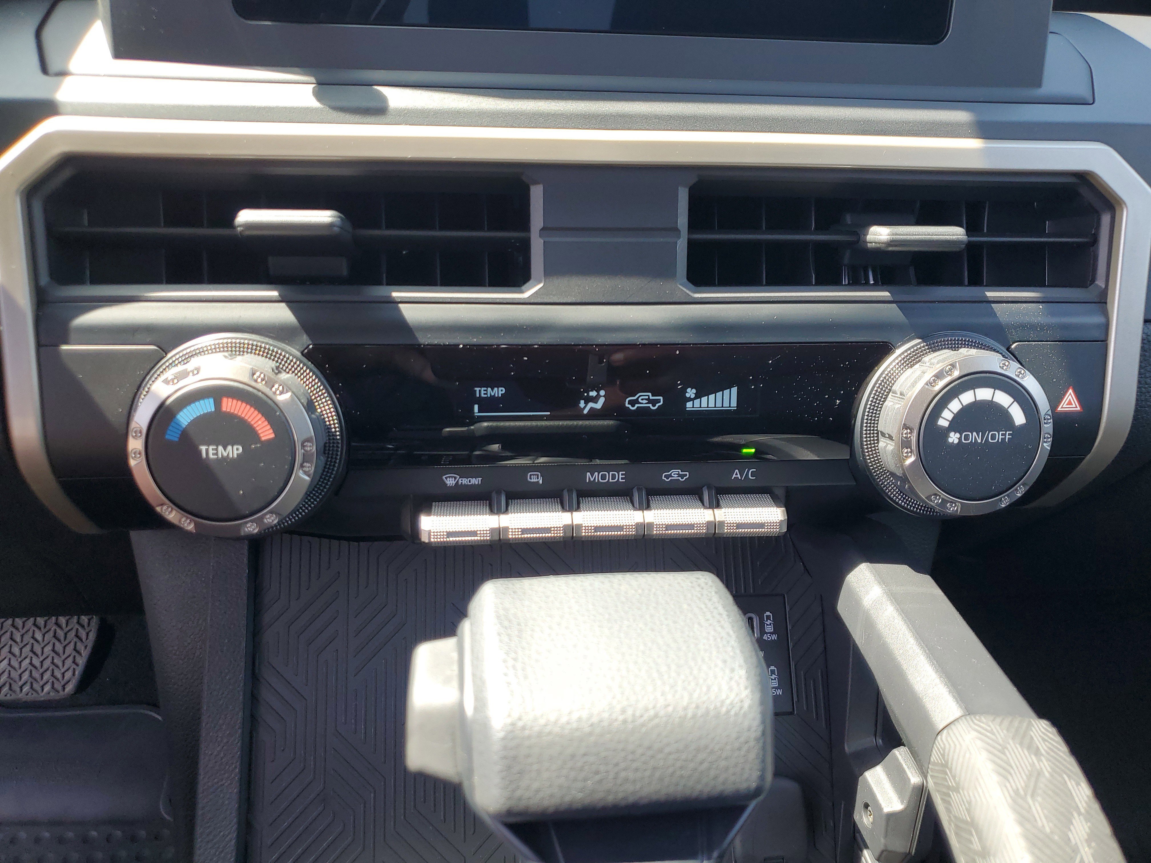 Used 2025 Toyota Tacoma SR w/ SR Upgrade Package AWD/4WD image 20