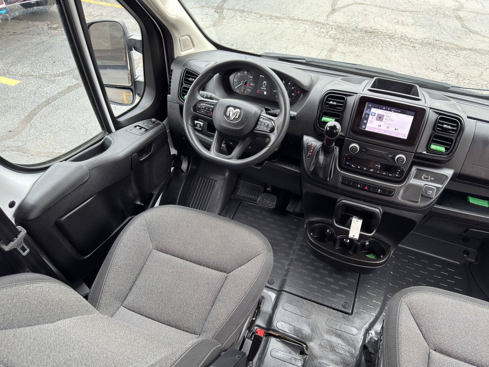 Used 2025 RAM ProMaster 2500 w/ Convenience Group FWD image 22