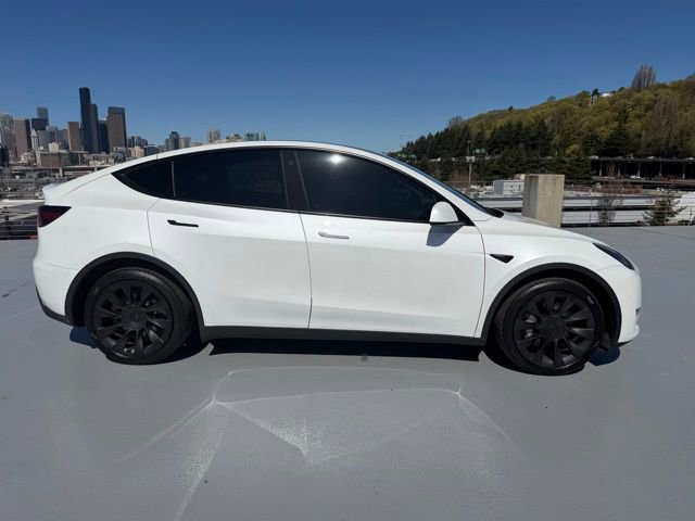Used 2021 Tesla Model Y Long Range image 2
