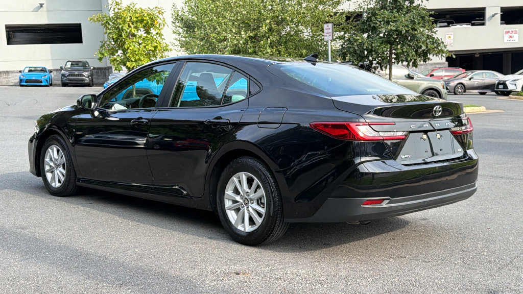 Used 2025 Toyota Camry LE FWD image 3