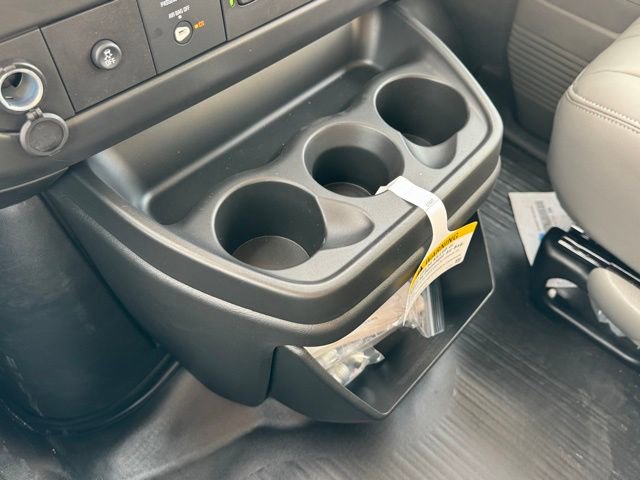 New 2025 Chevrolet Express 2500 Extended w/ Enhanced Convenience Package RWD image 18