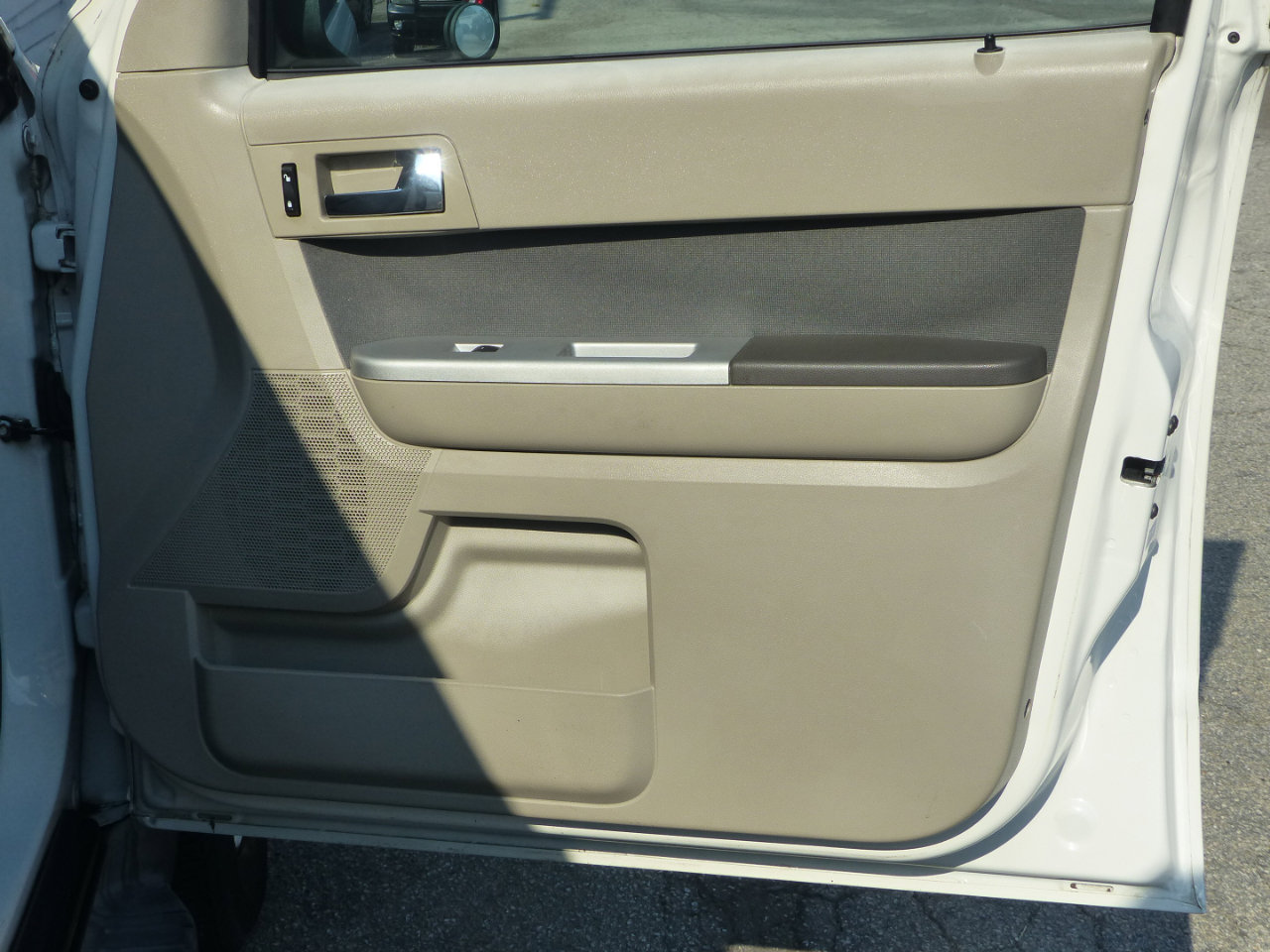 Used 2009 Mercury Mariner 4WD image 13
