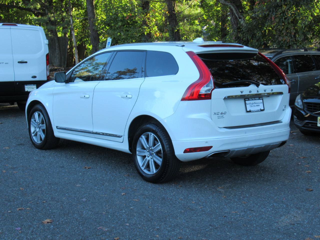 Used 2017 Volvo XC60 T5 Inscription w/ Advanced Package AWD/4WD image 4