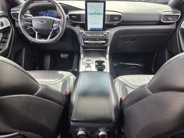 Certified 2020 Ford Explorer ST w/ ST Street Pack image 16