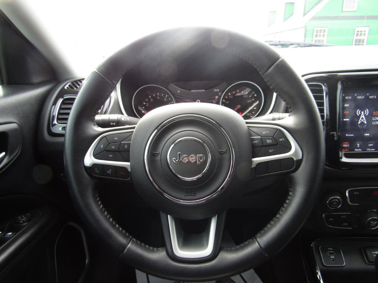 Used 2018 Jeep Compass Altitude w/ Popular Equipment Group image 10