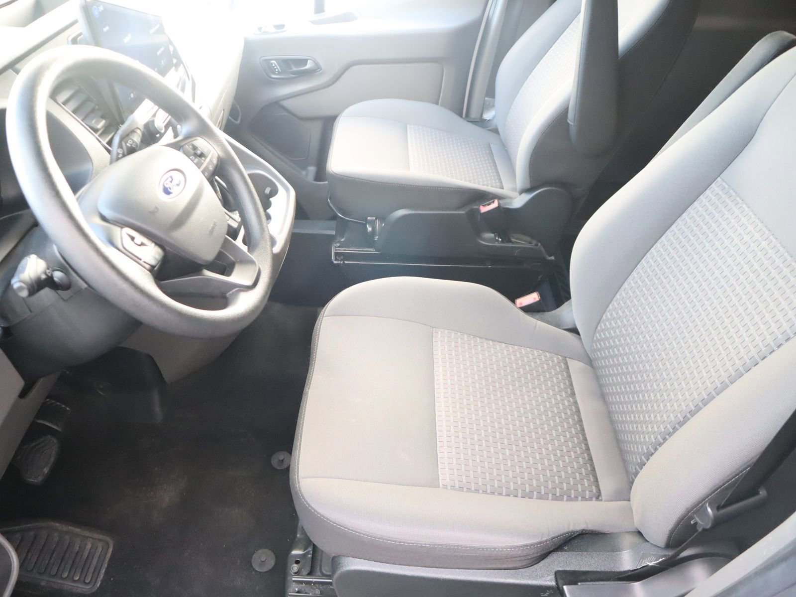 Used 2024 Ford Transit 350 XLT image 24
