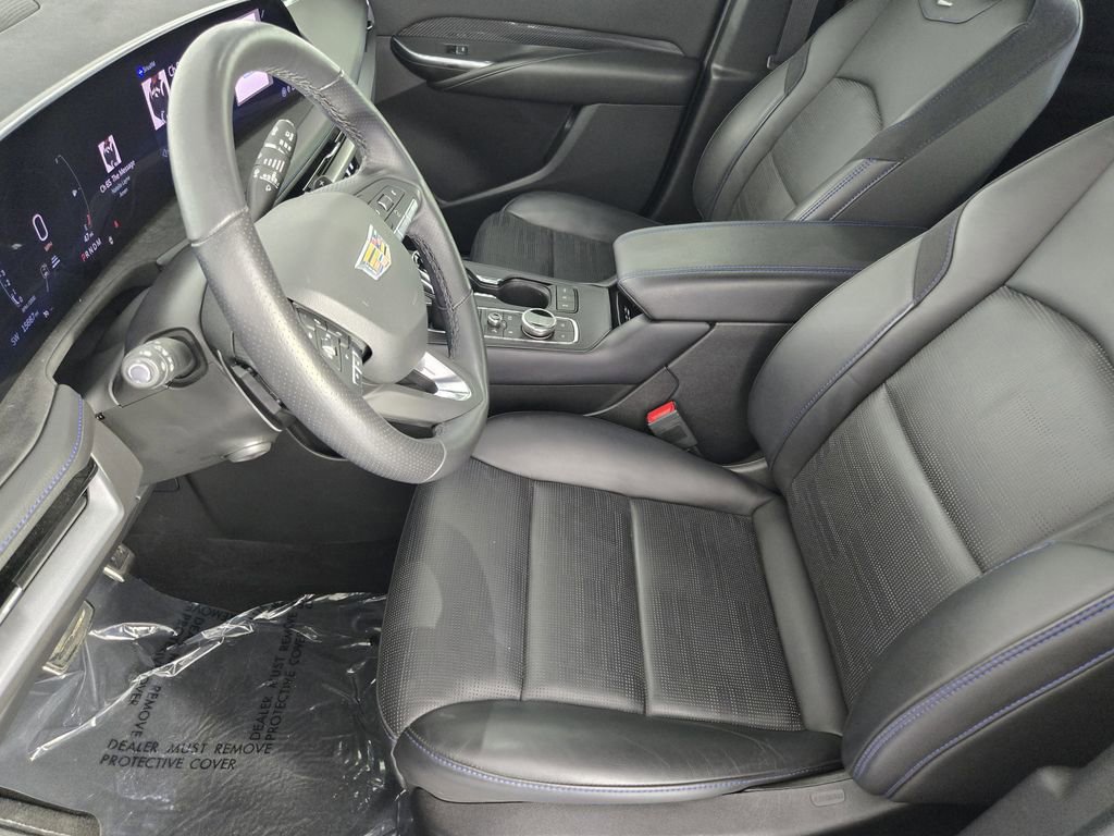 Used 2024 Cadillac XT4 Sport image 15