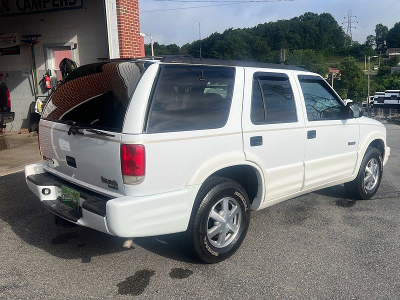 Used 2001 Oldsmobile Bravada AWD w/ 1SB Option Pkg image 3