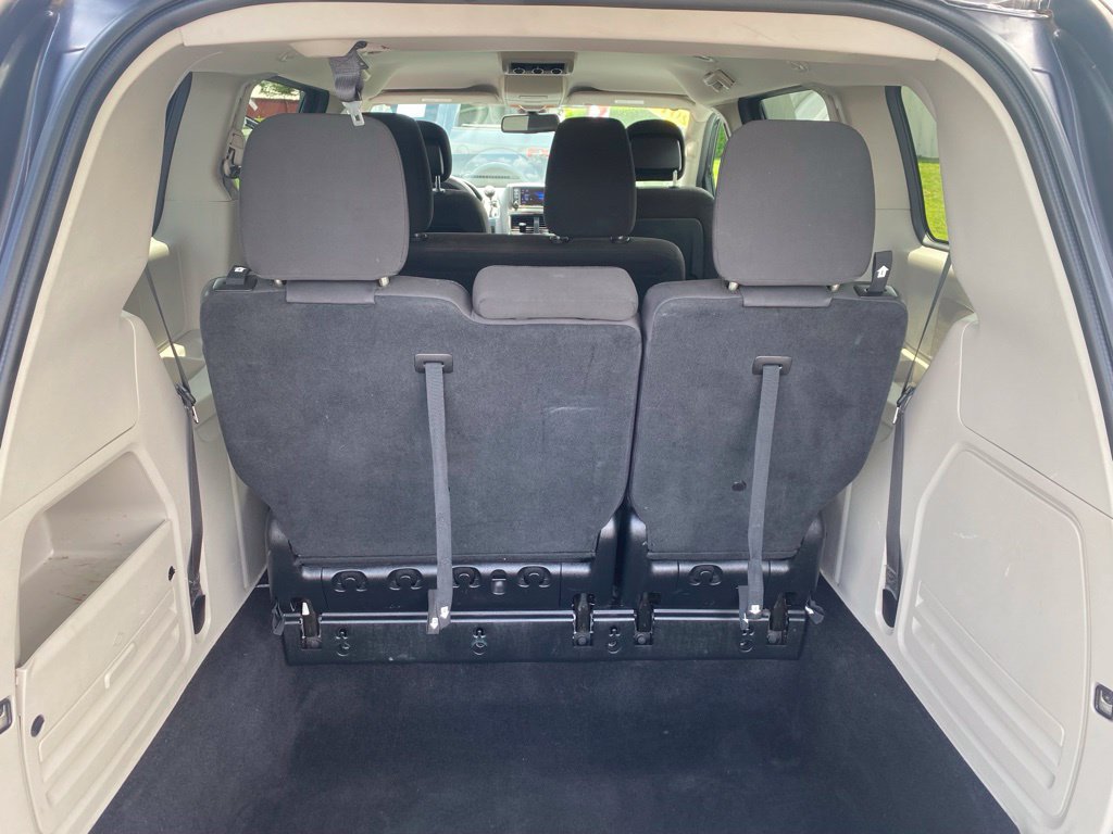 Used 2019 Dodge Grand Caravan SE FWD image 22