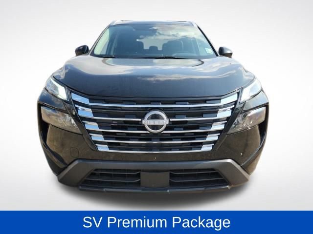 Used 2025 Nissan Rogue SV w/ SV Premium Package image 3