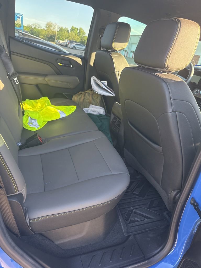 Used 2025 Chevrolet Colorado ZR2 w/ Technology Package image 9