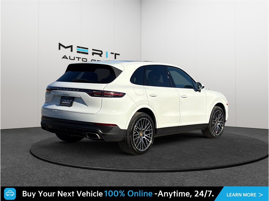 Used 2019 Porsche Cayenne w/ Premium Package AWD/4WD image 9
