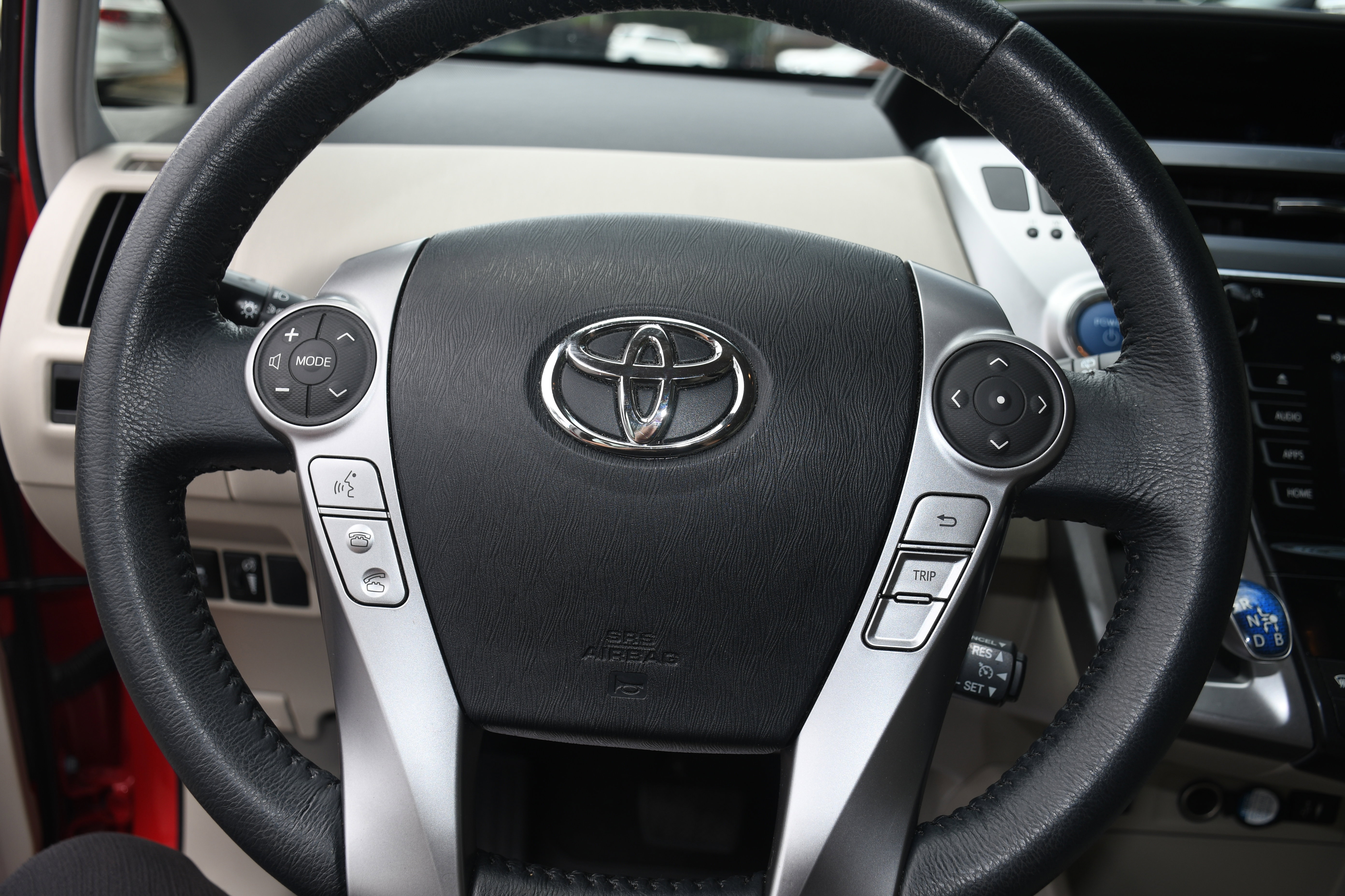 Used 2017 Toyota Prius V Four FWD image 12