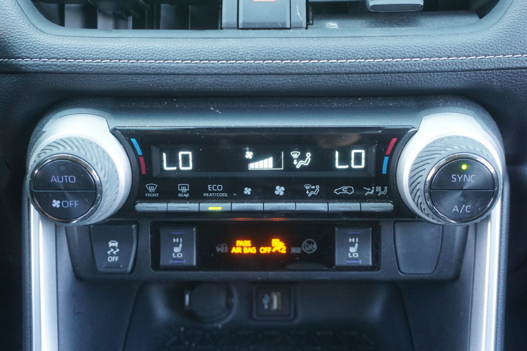 Used 2023 Toyota RAV4 XLE w/ Convenience Package AWD/4WD image 13