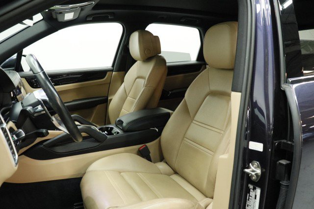 Used 2019 Porsche Cayenne S AWD/4WD image 8