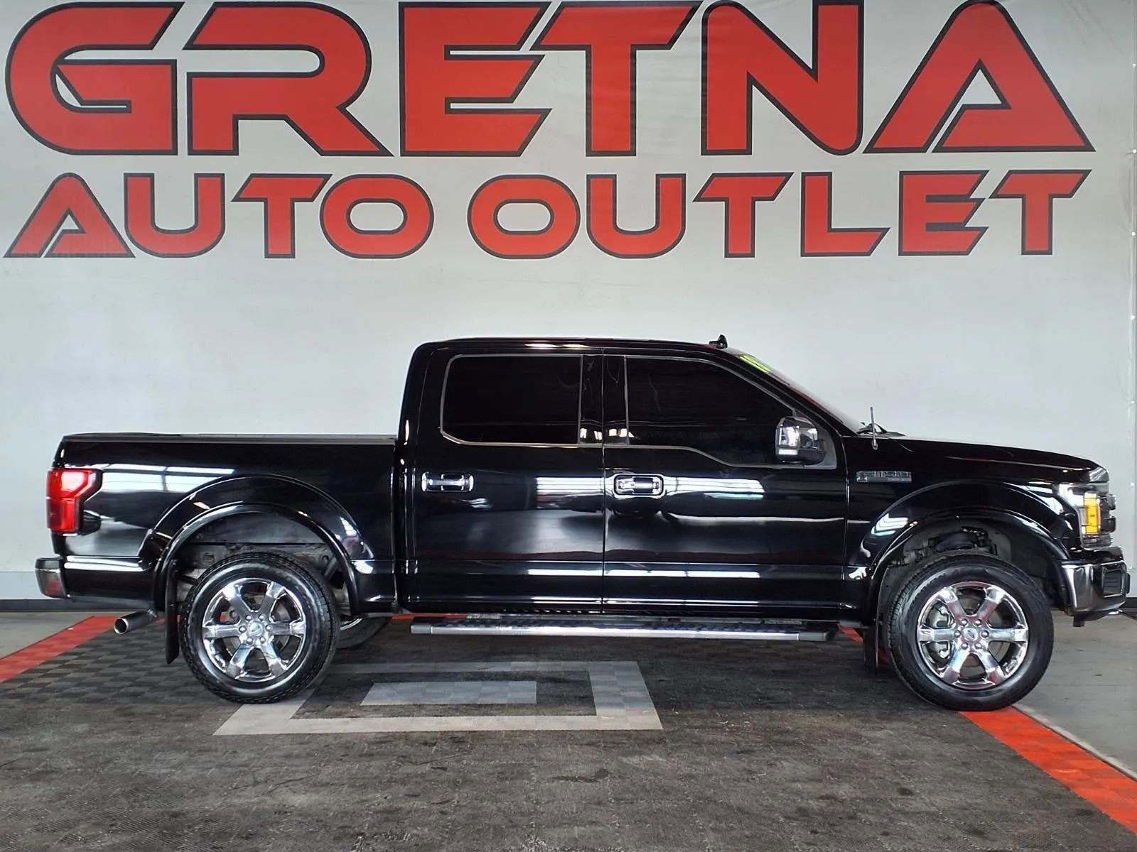 Used 2018 Ford F150 Lariat AWD/4WD image 1