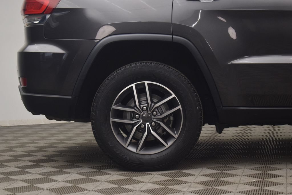 Used 2021 Jeep Grand Cherokee Limited w/ Premium Lighting Group AWD/4WD image 38