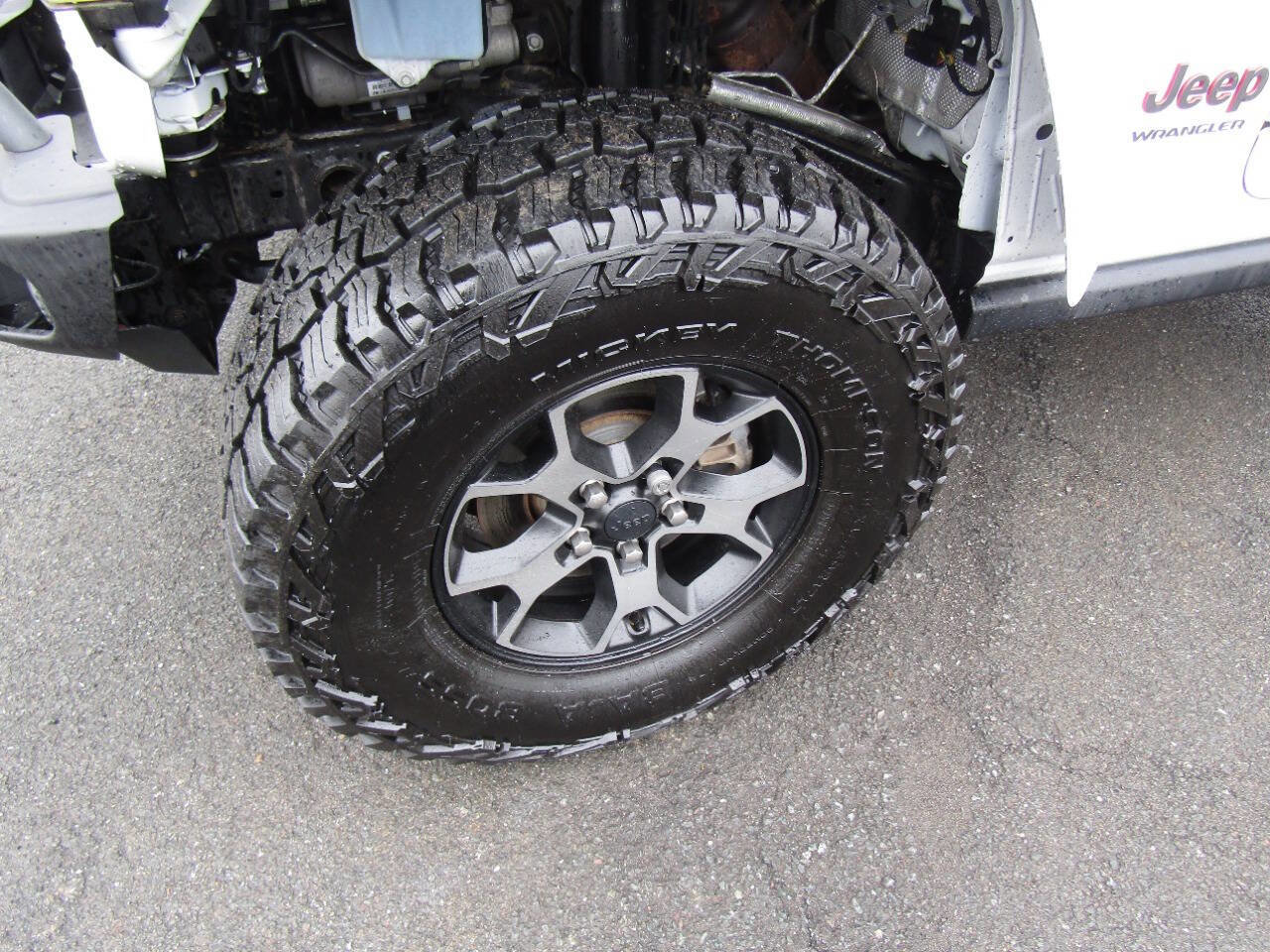 Used 2018 Jeep Wrangler Rubicon w/ Cold Weather Group image 33