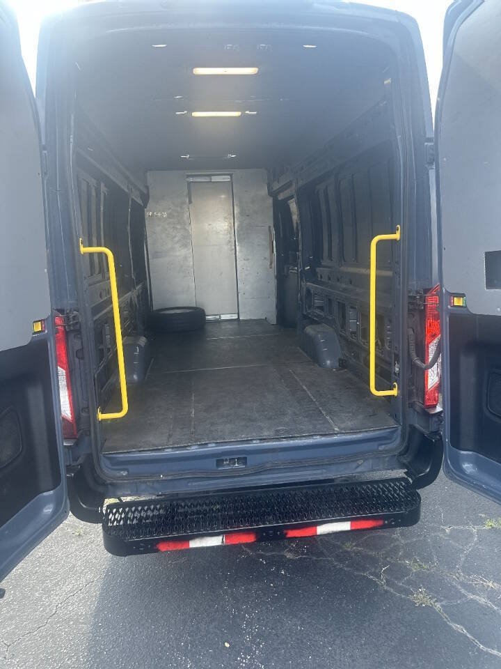 Used 2019 Ford Transit 250 148 High Roof Extended RWD image 11