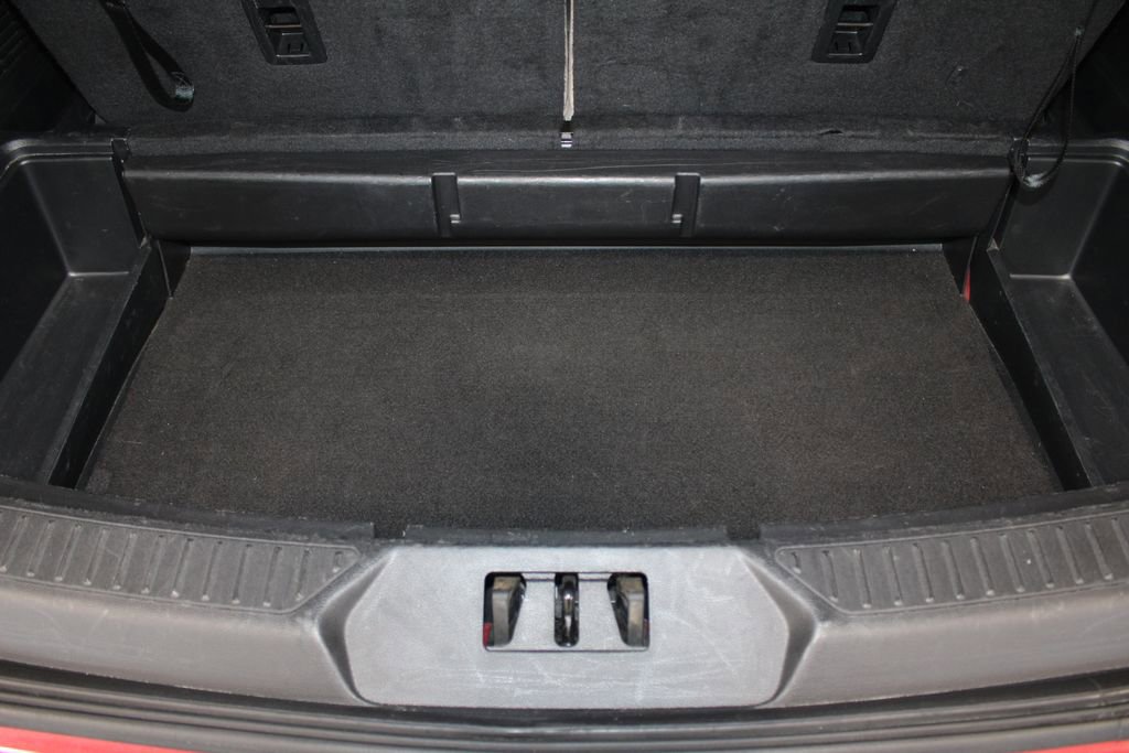 Used 2024 Ford Explorer Limited image 16