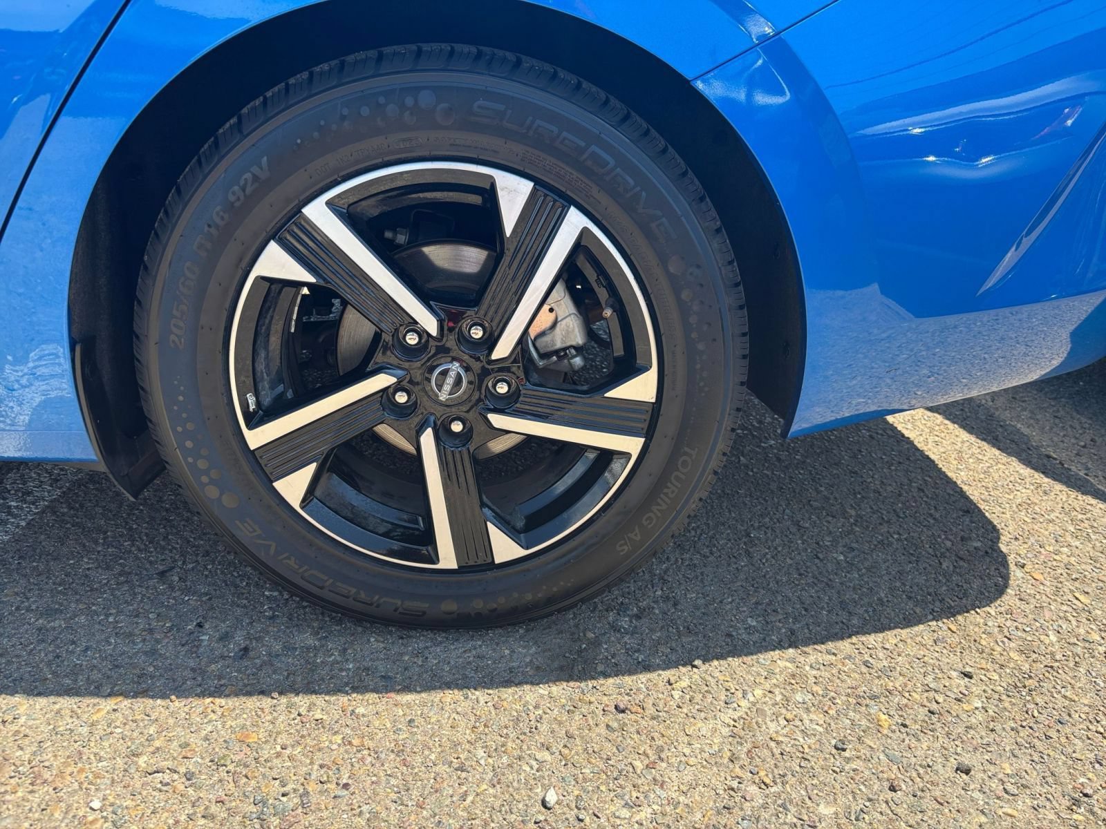 Used 2025 Nissan Sentra SV FWD image 27