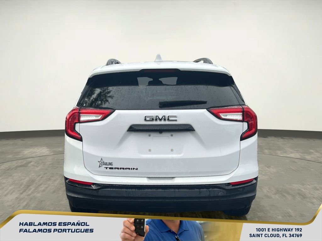 Used 2023 GMC Terrain SLE w/ Driver Convenience Package image 5