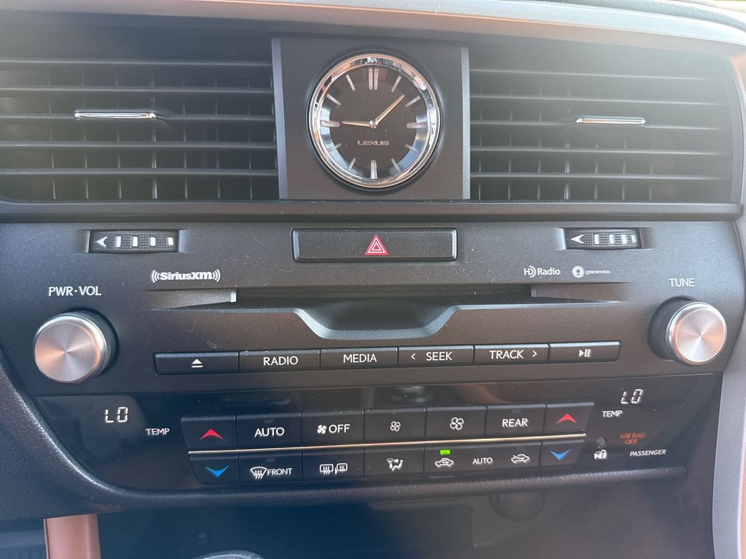Used 2021 Lexus RX 350L Premium w/ Premium Package AWD/4WD image 26