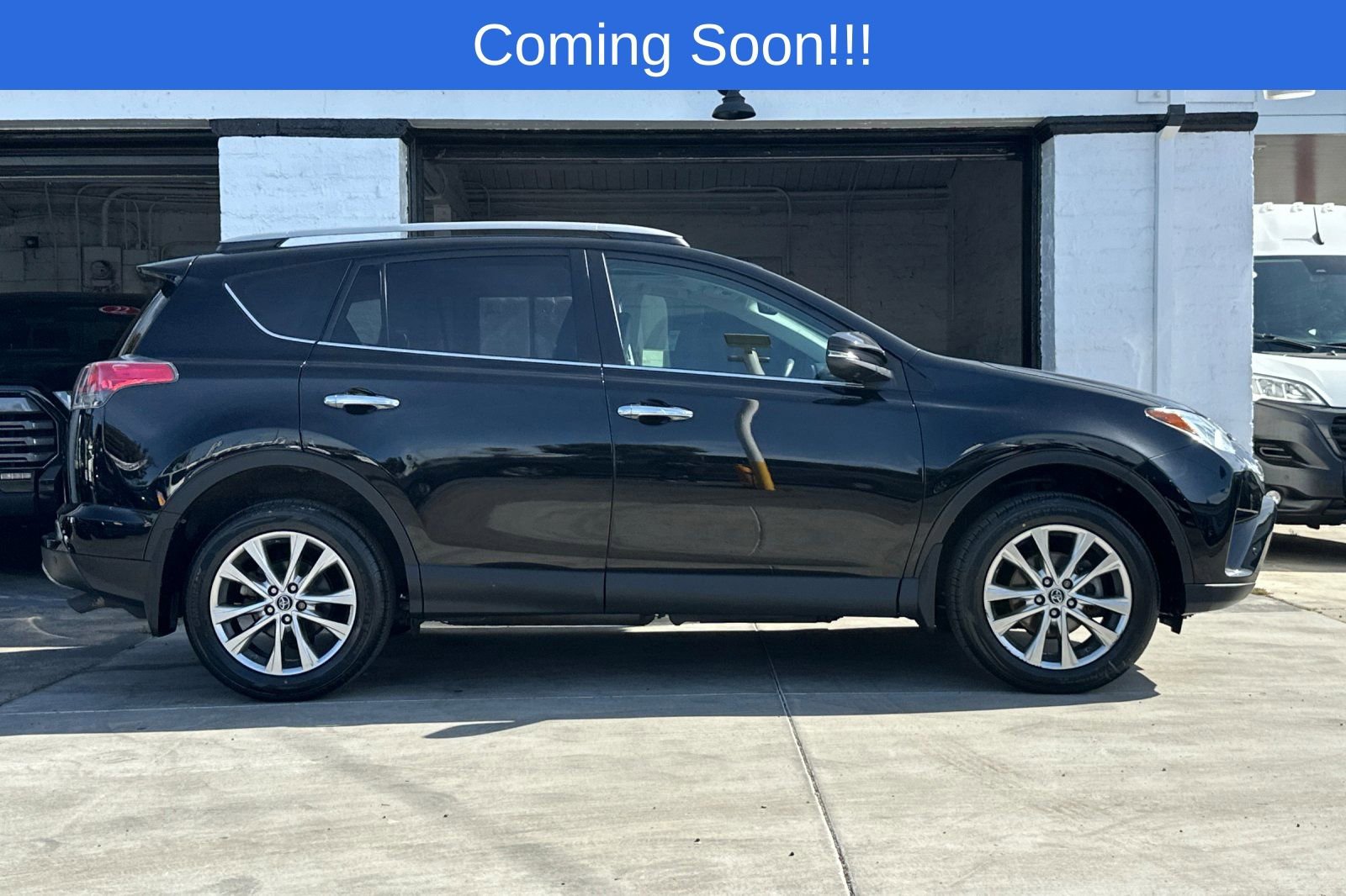 Used 2018 Toyota RAV4 Limited w/ Advanced Technology Package image 3