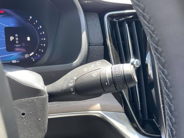 New 2026 Volvo XC90 B5 Core AWD/4WD image 37