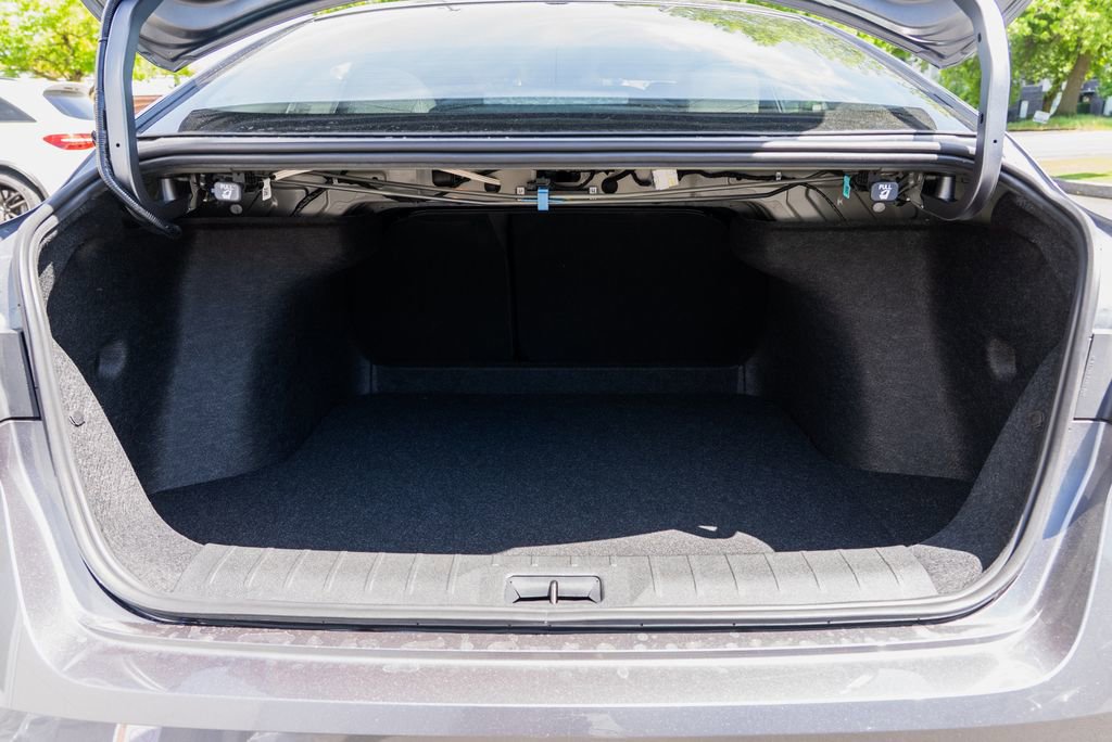 New 2026 Nissan Sentra SV FWD image 8