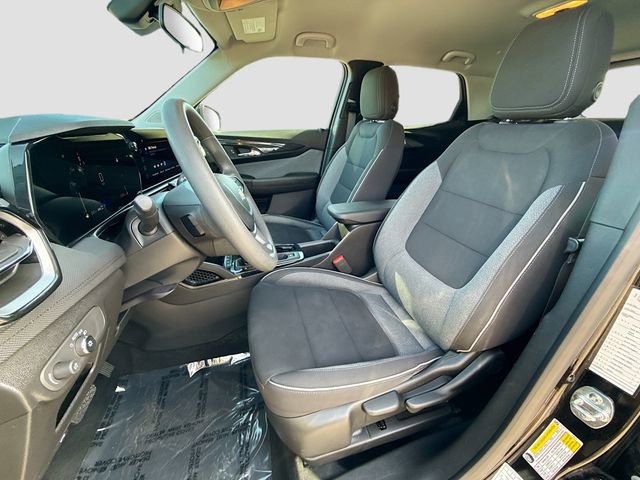 Used 2025 Chevrolet TrailBlazer LT AWD/4WD image 19