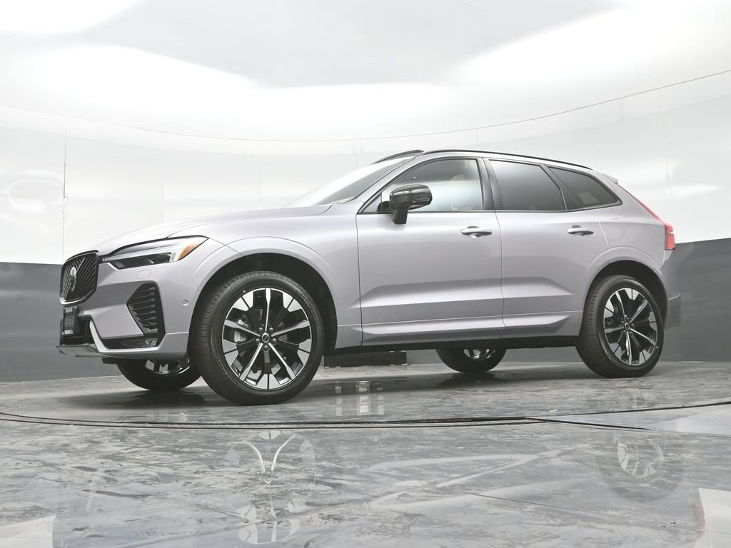 New 2026 Volvo XC60 B5 Plus w/ Climate Package PRO AWD/4WD image 25