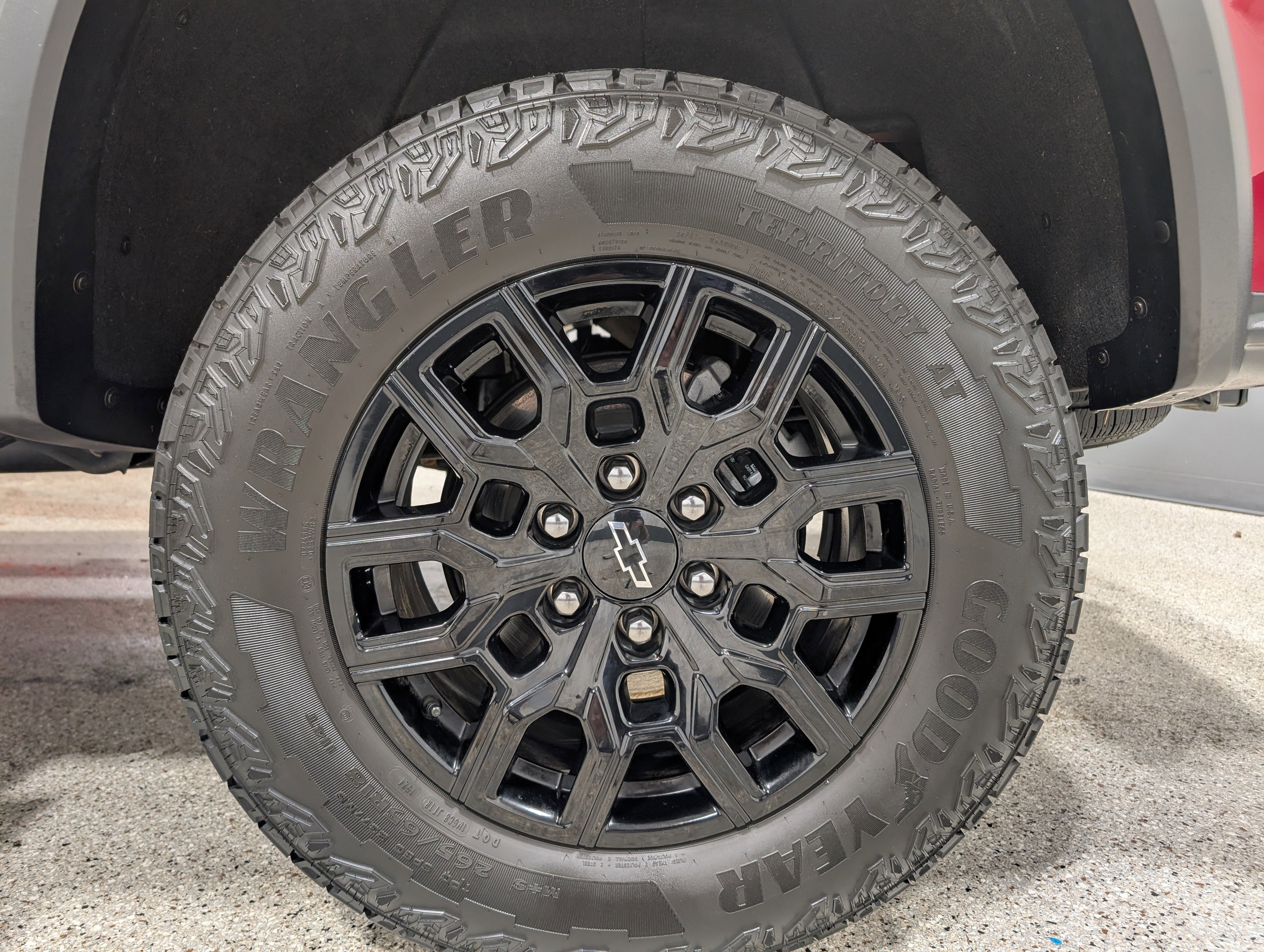 Used 2024 Chevrolet Colorado Trail Boss w/ Advanced Trailering Package image 12